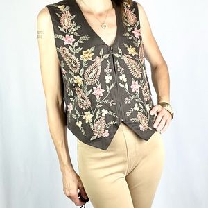 TANTRUMS |✨VINTAGE 90s!✨🤎💐Brown Floral Paisley Embroidered Zip-Up Vest Top